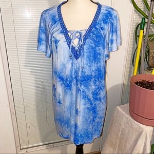 1x Blue Tie dye lace front blouse